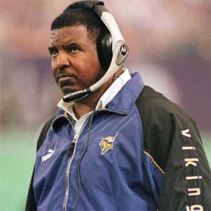 Dennis Green Photo